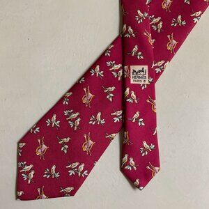 Hermes 100% Silk Soie Mens Red Tie Birds & Lyres Made in France 7593 SA